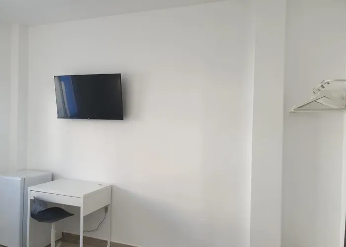 Micaela Charming ゲストハウス