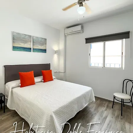 Micaela Charming Hostel Torremolinos